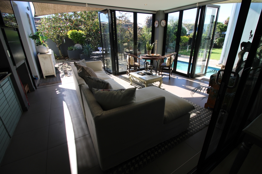 4 Bedroom Property for Sale in Earls Court Lifestyle Estate Western Cape
